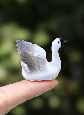 可爱仿真大鹅树脂盲袋微景观摆件