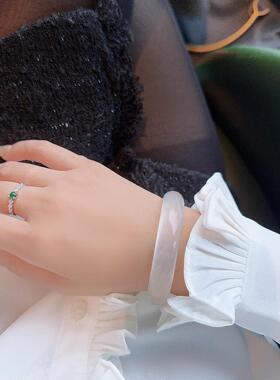 高冰透白月光冰冰天然玉镯