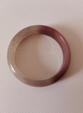 佘太翠玉手镯草莓酱现货熊猫