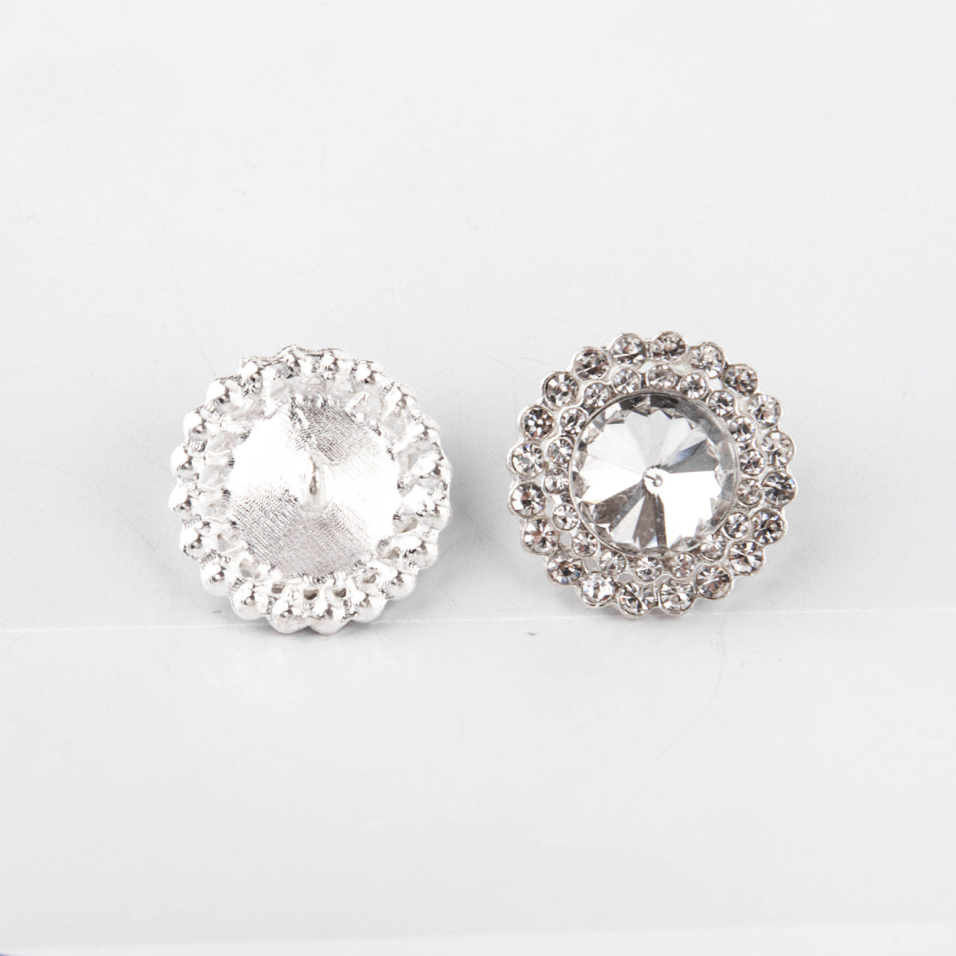 韩版新款银白色圆形合金钻扣时尚水钻纽扣子金属风衣外套装大纽扣,淘宝优惠券,粉丝福利购,淘宝优惠卷