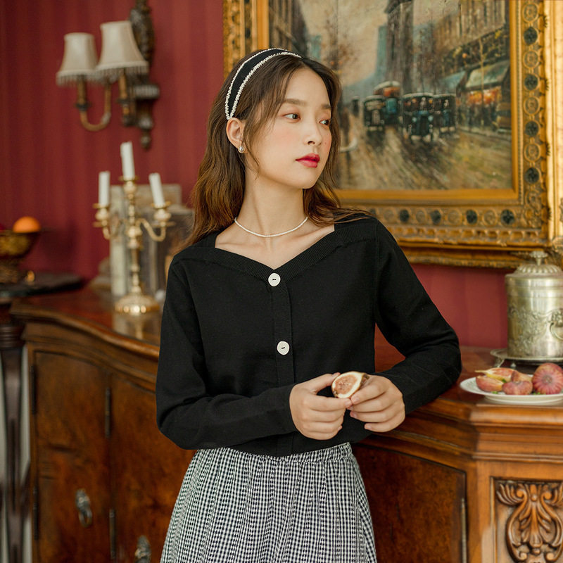 茵曼减龄v领露锁骨2020秋冬针织衫 茵曼筱茵毛衣