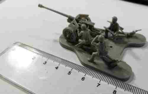 成品塑料1:72火炮模型德国Pak40反坦克炮（含炮兵和底座满50包邮 - 图0