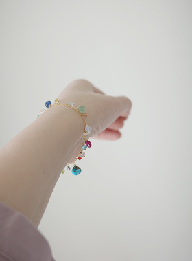 三合一草女天然石注金彩虹手链