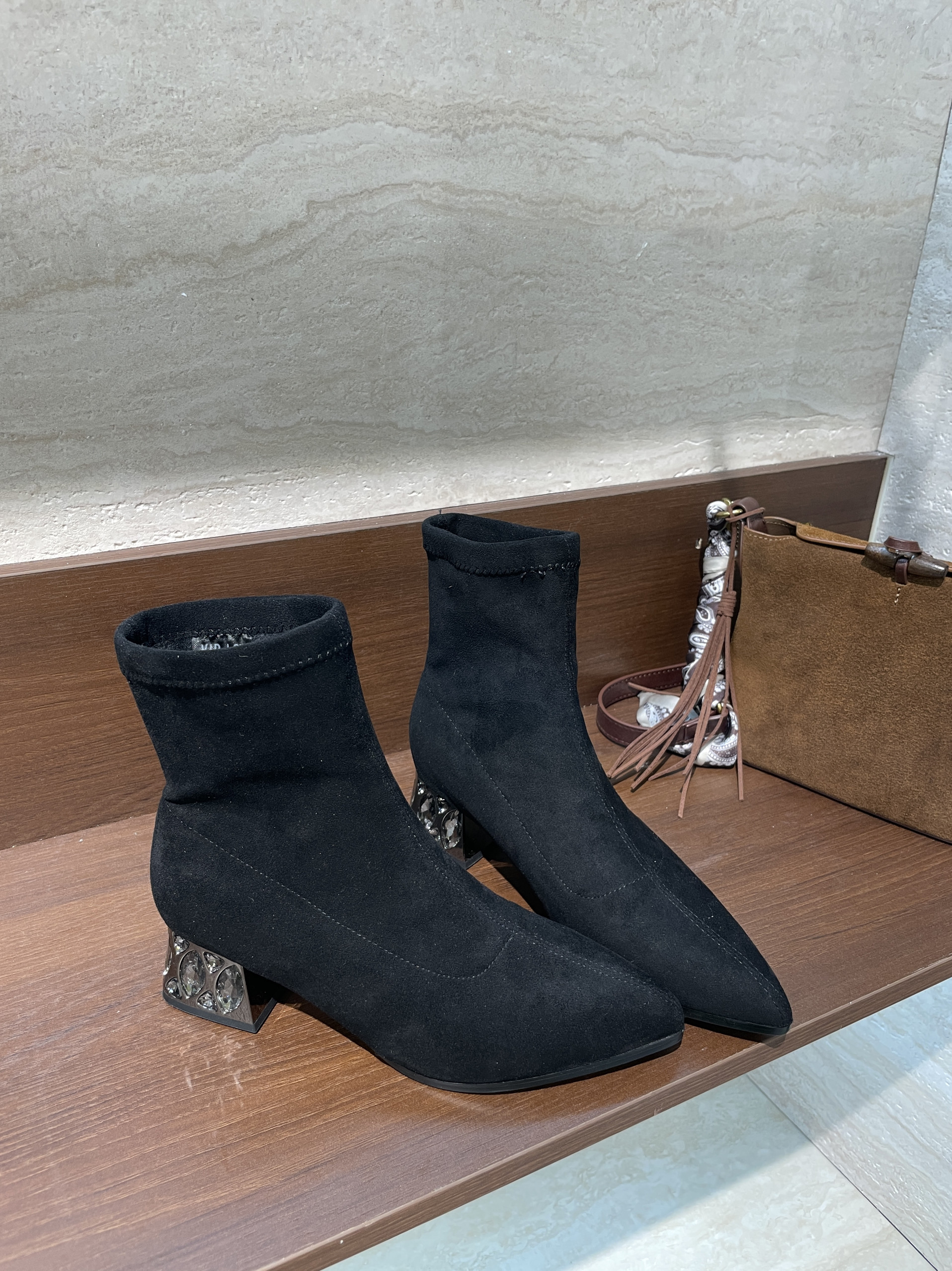 2025新款弹力靴增高时尚简约百搭女靴瘦瘦靴1918-91.B24-3.C2,淘宝优惠券,粉丝福利购,淘宝优惠卷