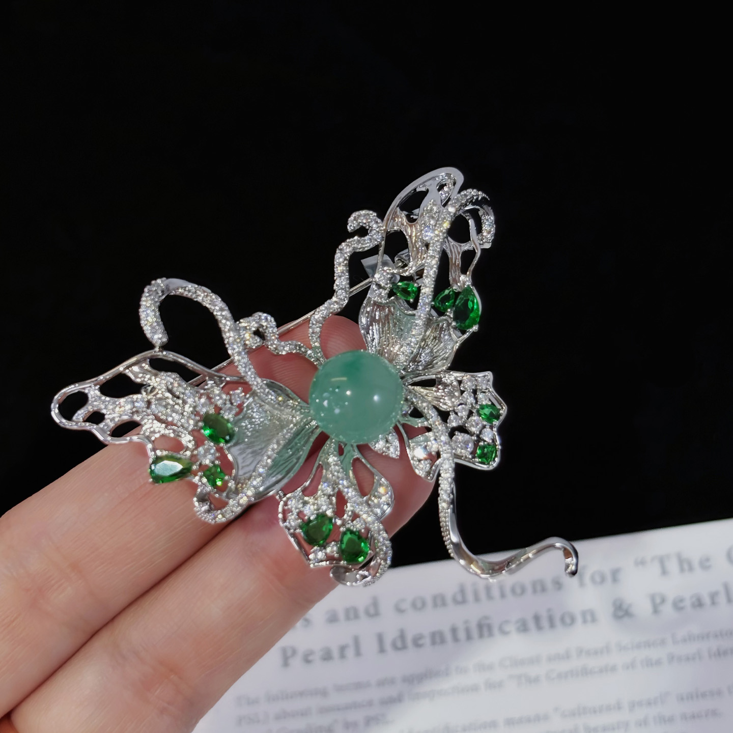 【浅小屋】枯叶蝶。铜电镀厚金新中式蝴蝶晴底飘花非洲翠胸花胸针 - 图2