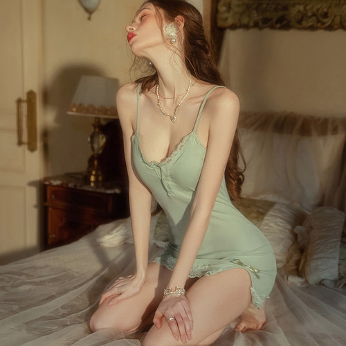 今夕何夕2026夏季新款性感纯欲风睡衣女带胸垫高级感蕾丝吊带睡裙 - 图0