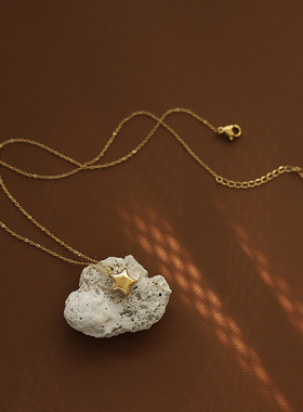 GGW 简约五角星幸运星钛钢项链文艺复古星星锁骨链气质百搭短链