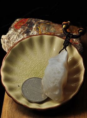 缟玛瑙石原生态腰缠万贯吊坠