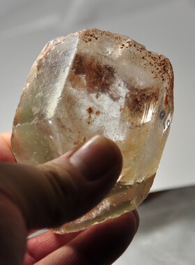 天然绿幽灵水晶石柱原石把件摆件D-070 千层山金字塔鬼佬水晶矿标
