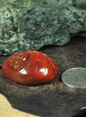 精品鸡血红手工蒙料战国雕件吊坠