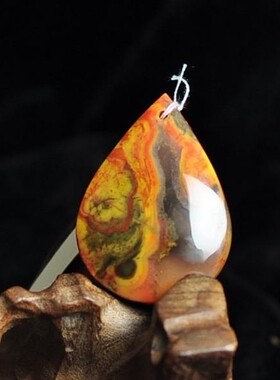 天然朝阳北票战国红挂件吊坠