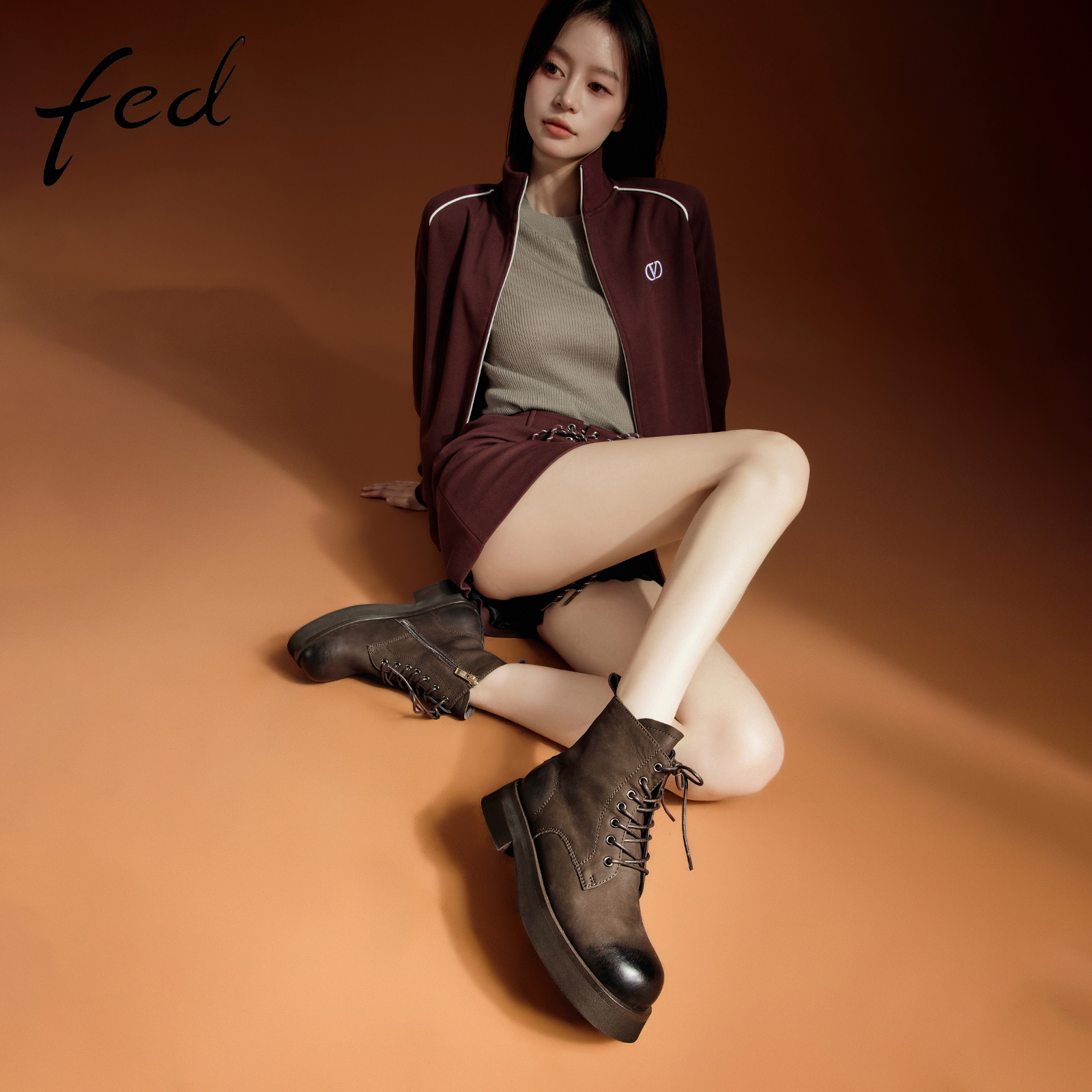 fed磨砂头层牛皮秋冬女鞋高级感真皮复古粗跟靴子女短靴马丁靴女 - 图2