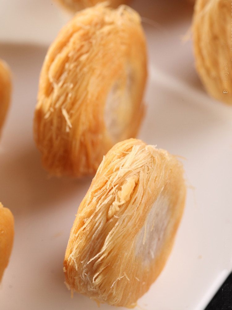 新货金丝饼半成品冷冻豆沙味点心油炸银丝饼拉丝饼盘丝饼早餐