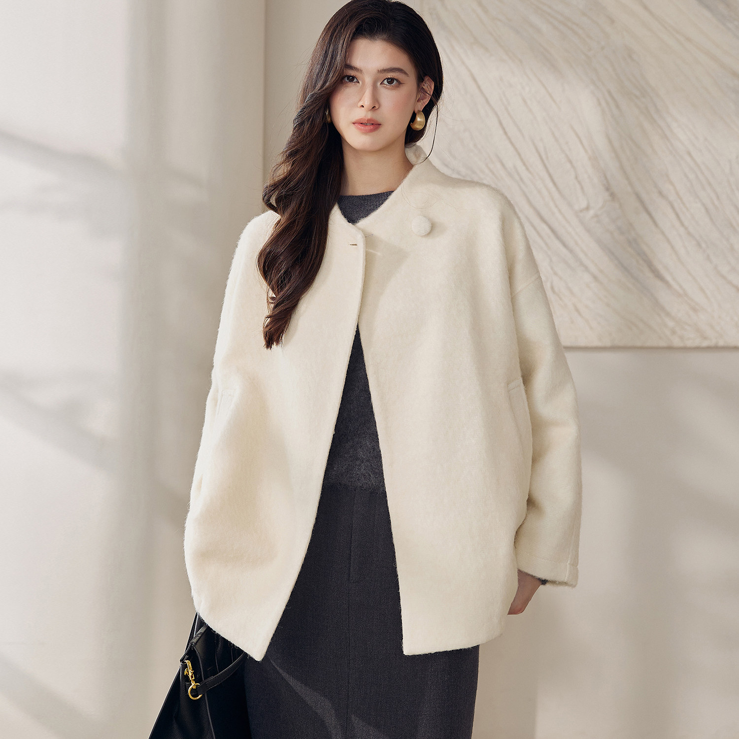 罗衣减龄慵懒绵羊毛宽松毛呢外套女冬季韩系极简米白色大衣13057,淘宝优惠券,粉丝福利购,淘宝优惠卷