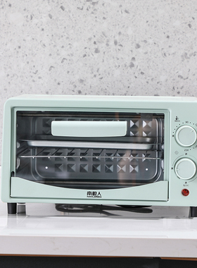 绿色样板房间西餐厅烤箱装饰品