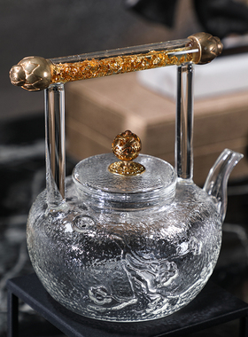 软装设计样板房间透明茶杯摆件