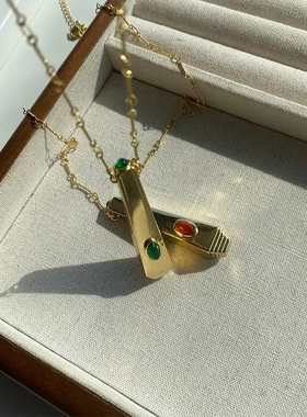 轻奢小众高级铜镀18k金方形柱红绿玛瑙复古吊坠2025新款爆款项链