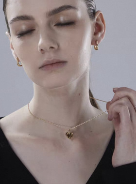 日韩小众设计不规则爱心吊坠项链女百搭日常通勤锁骨链