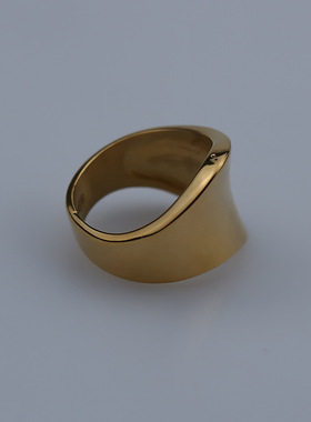 戒指钛钢时尚金色光面钛钢戒指