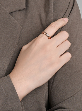 时尚钨钢戒指 钻石切割菱形龟面钨钢情侣戒指对戒 防剐蹭钨金戒指