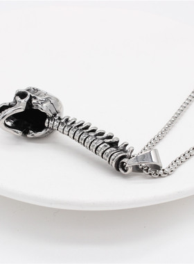 时尚钛钢项链欧美个性复古吊坠