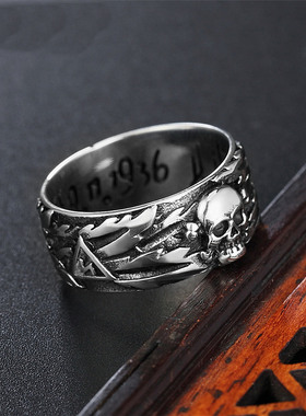 复古雕花十字架骷髅头钛钢戒指