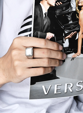 时尚钛钢男款戒指 个性简约素戒 简约光面方形印章钛钢戒指指环