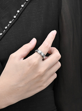 时尚钛钢戒指 无性别中性可旋转方格子戒指 缓解焦虑钛钢戒指指环