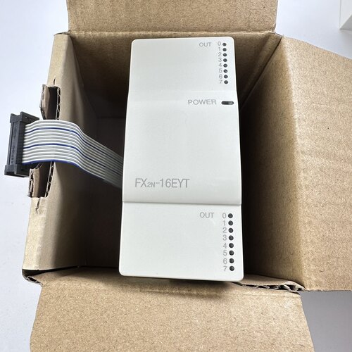 全新三菱PLC FX1N 2N扩展模块FX2N-8EYR 8EX 16EX 16EYR 16EYT8ER - 图0