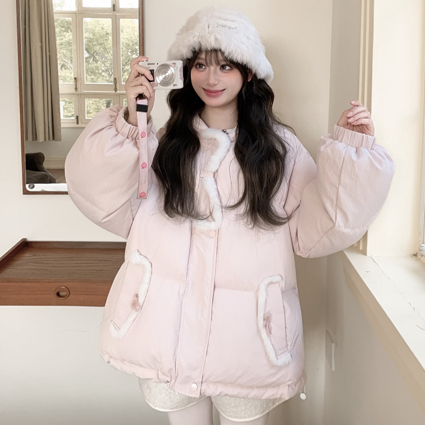 森女部落90%绒子白鸭绒双面穿连帽羽绒服女2026冬季新款甜美外套