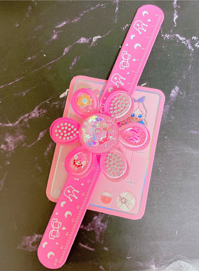 甜美镶钻花朵旋转流沙亮片手环