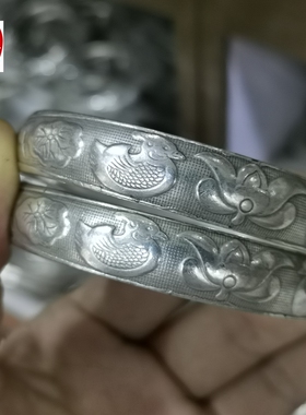 古玩收藏仿古白铜镀银荷叶鸳鸯银手镯老银开口手镯