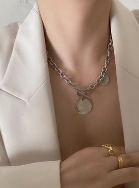 钛钢链条黑色爱心复古短款锁骨链