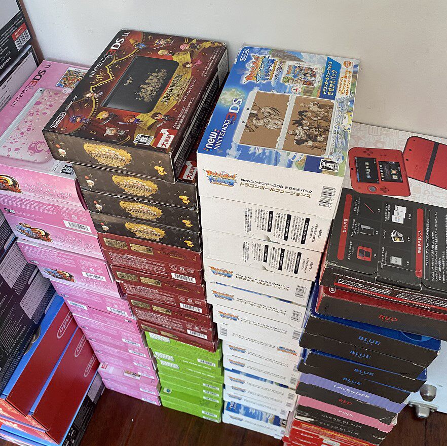 全新任天堂2ds口袋限定主机new 3ds 马里奥限定皮卡丘限定