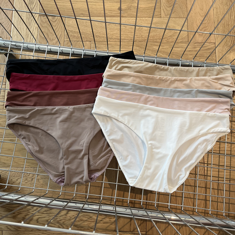 冰丝无痕内裤女士纯色简约百搭低腰弹力包臀三角裤棉裆舒适透气夏 - 图1
