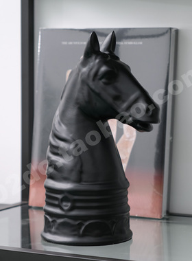 黑骑士马头树脂雕塑样板间售楼处书房书柜茶几软装饰品摆件