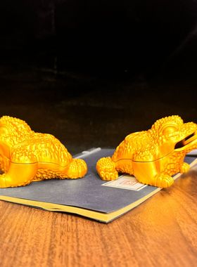 金蟾车载摆件汽车香薰三足金蟾沙金蟾蜍香薰摆件办公室摆件家居
