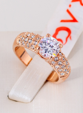 伊泰莲娜丽晶红苹果女结婚钻戒指