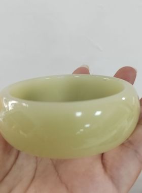 天然和田色仿真玉加宽青白玉手镯女款手镯加宽轮胎玉镯子外蒙料