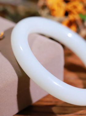 玉石仿和田色羊脂白中粗圆条手镯轻奢气质青海料玉髓手镯妈妈胖手