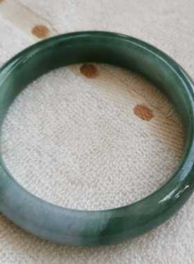 A货冰冰糯糯油青翡翠手镯   圈58.6