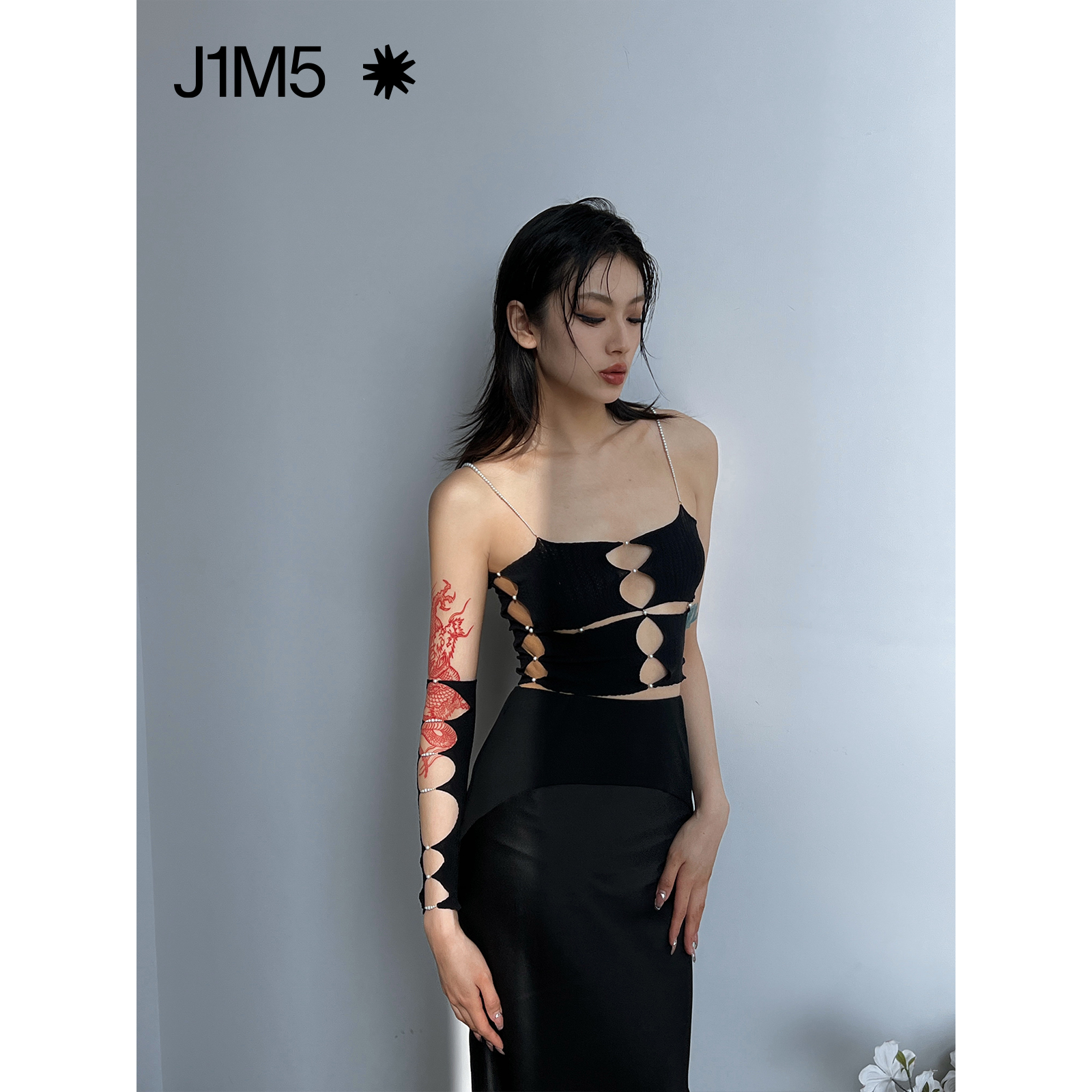 J1M5买手店 RUI 经典款一字式/十字式吊带拼接镂空春夏设计师品牌 - 图1