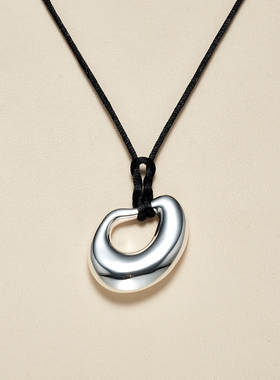 AHCHOO 实心几何结构冷淡风吊坠项链长款真皮绵羊皮绳毛衣链女