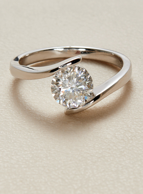 AHCHOO 静奢火彩1克拉圆形莫桑石钻戒指高级S925银爆闪小气泡指环