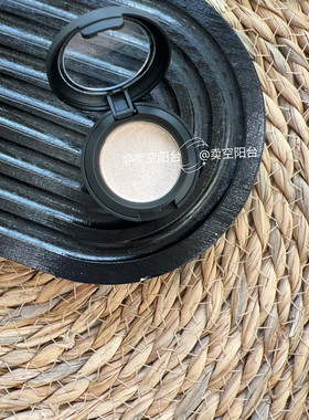 Rare Beauty赛琳娜高光小样新品丝滑触感Enlighten提亮试色卧蚕