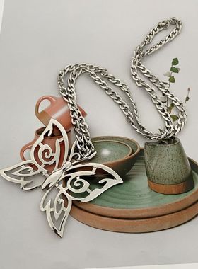 s38新潮款时尚金属潮搭个性创意蝴蝶颜值独特设计款项链欧美首饰