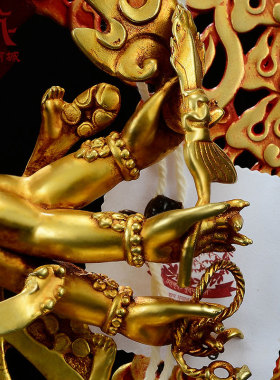 精工铜雕花《马头金刚》全鎏金宝石镶嵌《马头明王》桌面铜像摆件