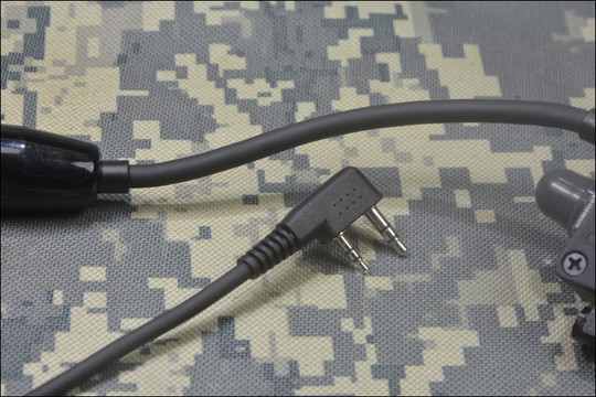 Популярные тактические наушники davies-e производства tca.