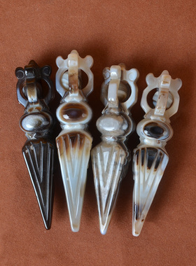 阜新天然缠丝玛瑙天珠天眼藏饰吊坠法器杵透雕带响珠鹰眼