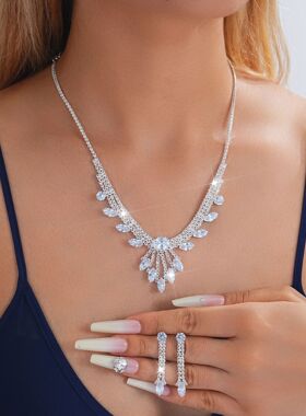 轻奢水晶项链耳环套装女锁骨链女